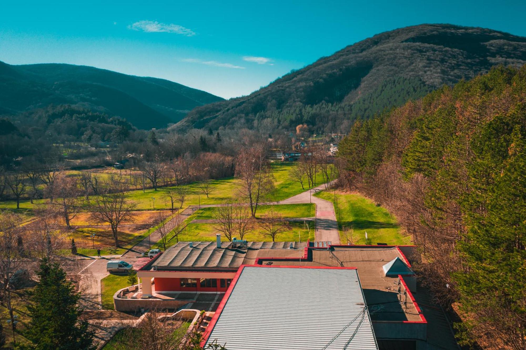 Хотелски Комплекс Белият Кон Targovishte  Exterior photo